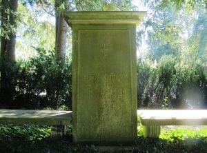 Moresco familiens gravsten