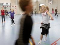 Unge dyrker gymnastik, foto: Gentofte Kommune